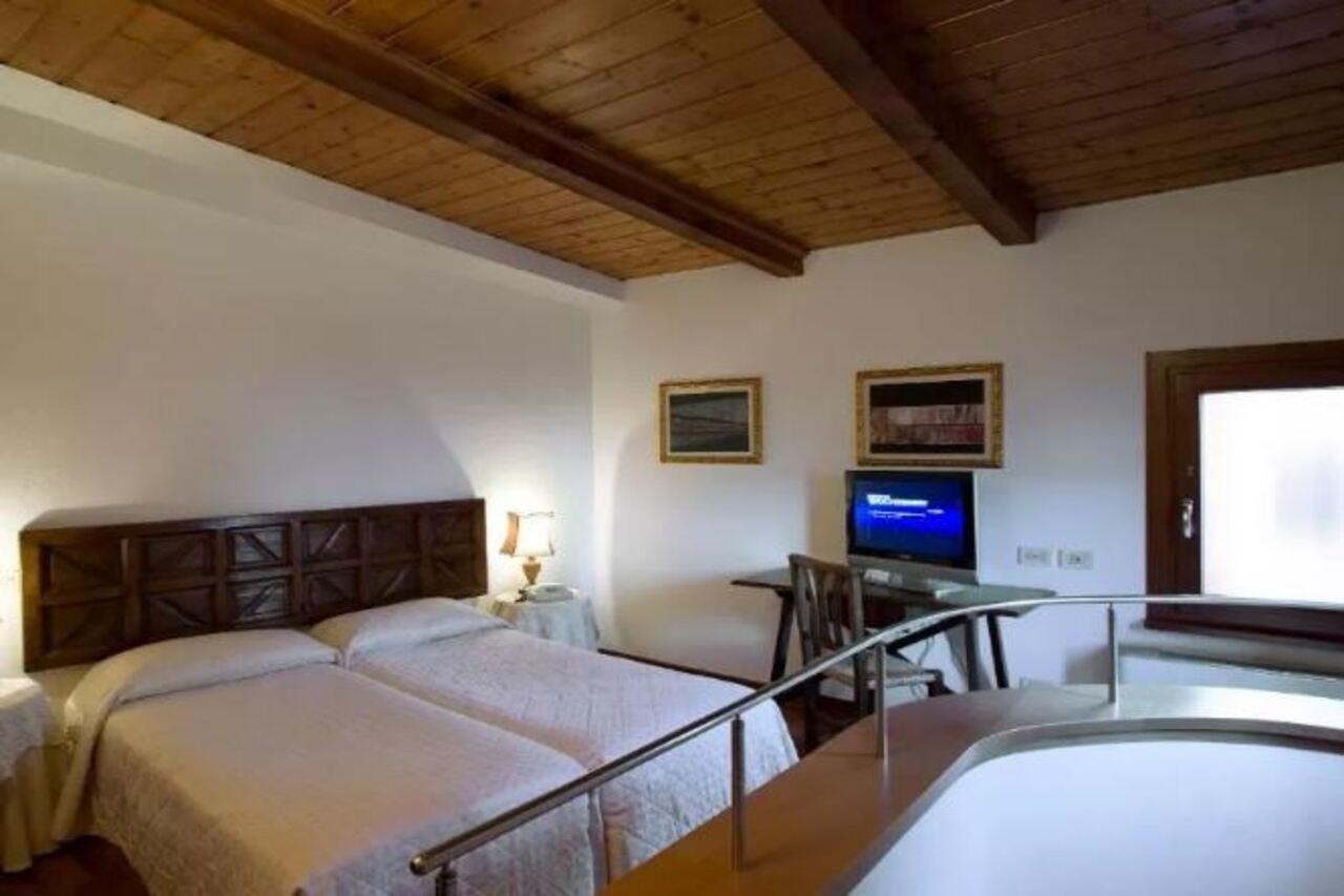 Hotel Columbia Rzym Zewnętrze zdjęcie