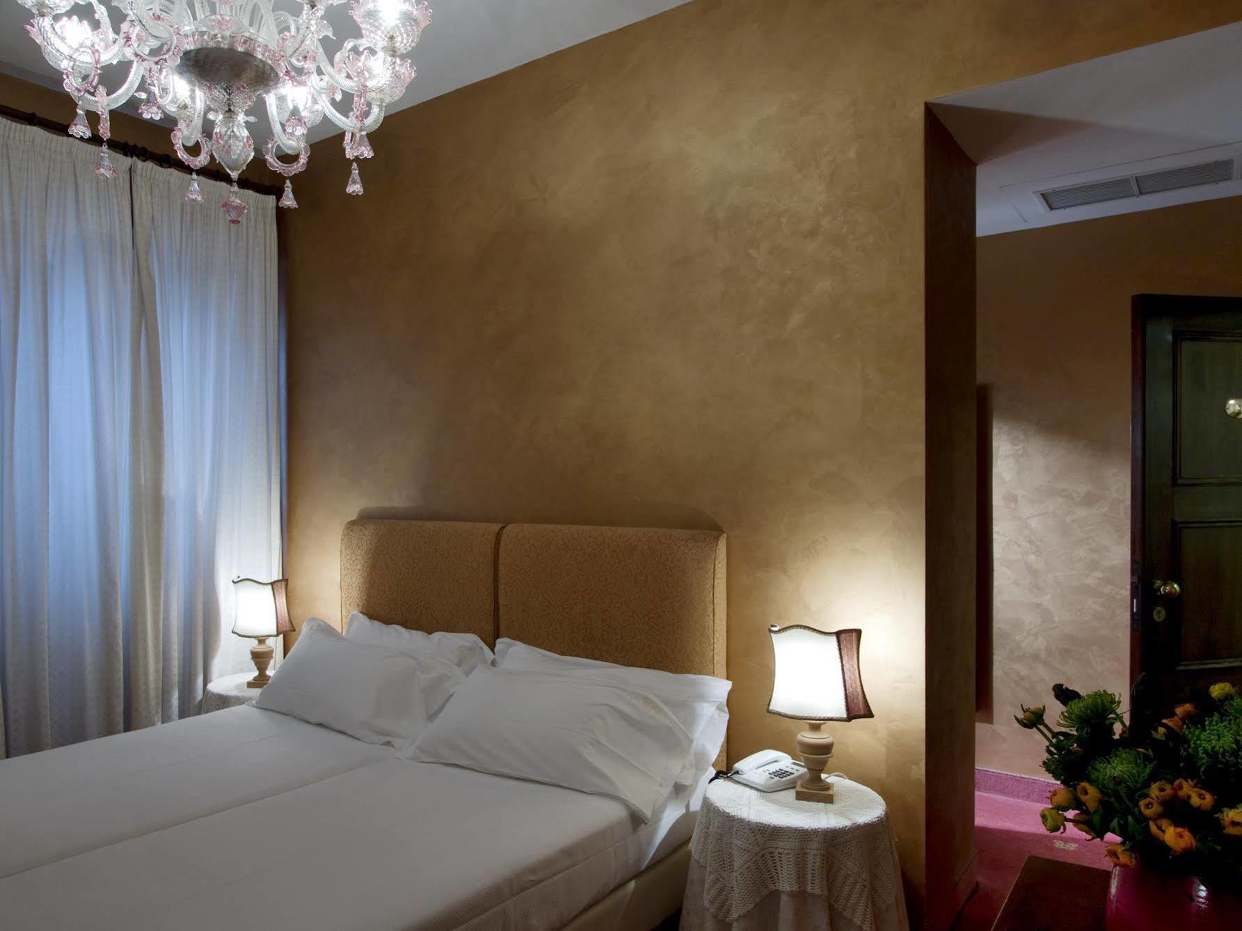 Hotel Columbia Rzym Zewnętrze zdjęcie